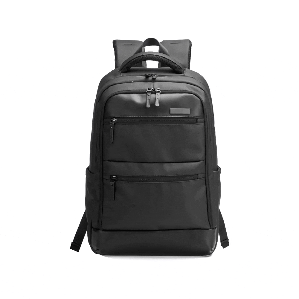 Mochila preta em Polyester / PU. Conta com alças almofadadas para as costas, alça almofadada para as mãos, alça para pendurar e alça carona para mala. Na parte externa conta três bolsos frontais, sendo dois menores com zíper simples e um maior com zíper duplo cursor, bolso traseiro (parte de apoio as costas), bolso principal com zíper duplo cursor e dois bolsos laterais com elástico para melhor adaptação do objeto desejado. Na parte interna conta com compartimento aveludado para notebook de até 15 e fecho em velcro para fixação e segurança do notebook, gancho para fácil acesso às chaves e quatro pequenos compartimentos para organização de pequenos itens.